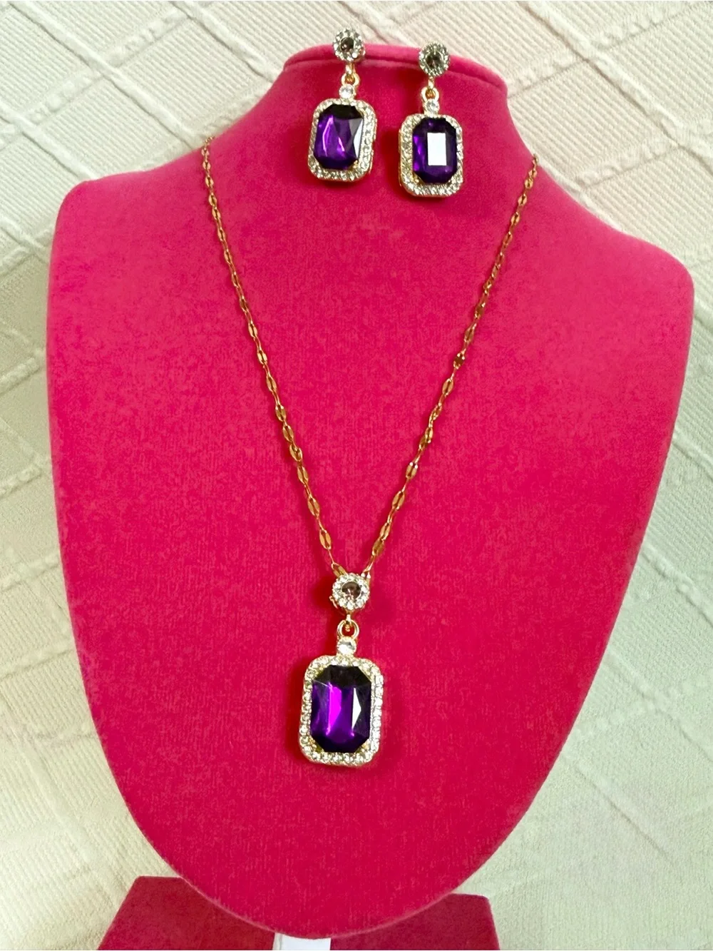 Gold-Tone Necklace & Earrings Set with Purple Gemstones